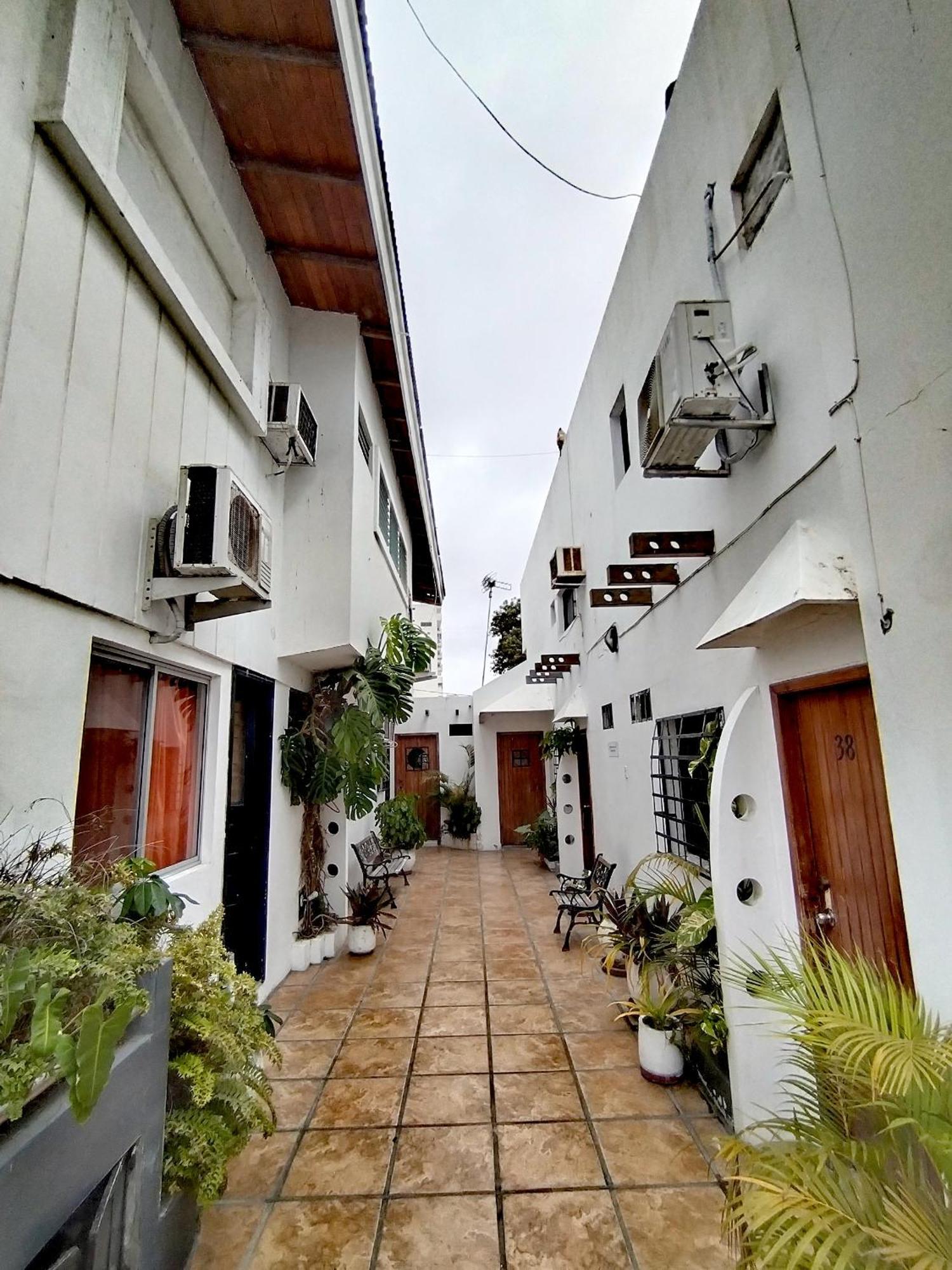 Hotel Cocos Салинас Екстериор снимка